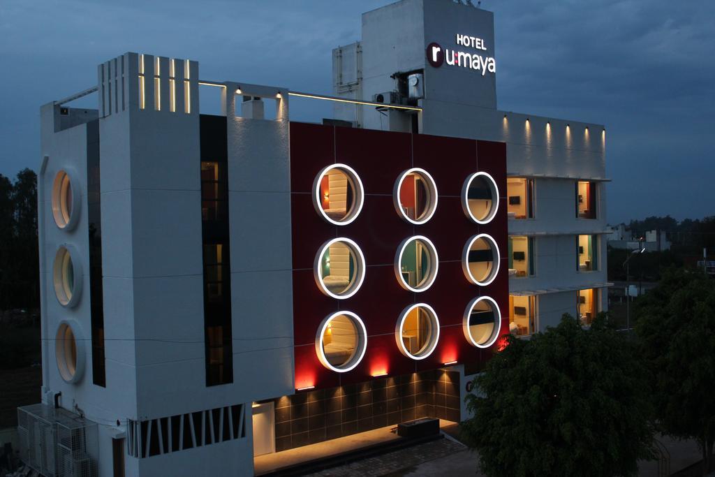 Oyo 963 Hotel Rumaya Ujjain Extérieur photo